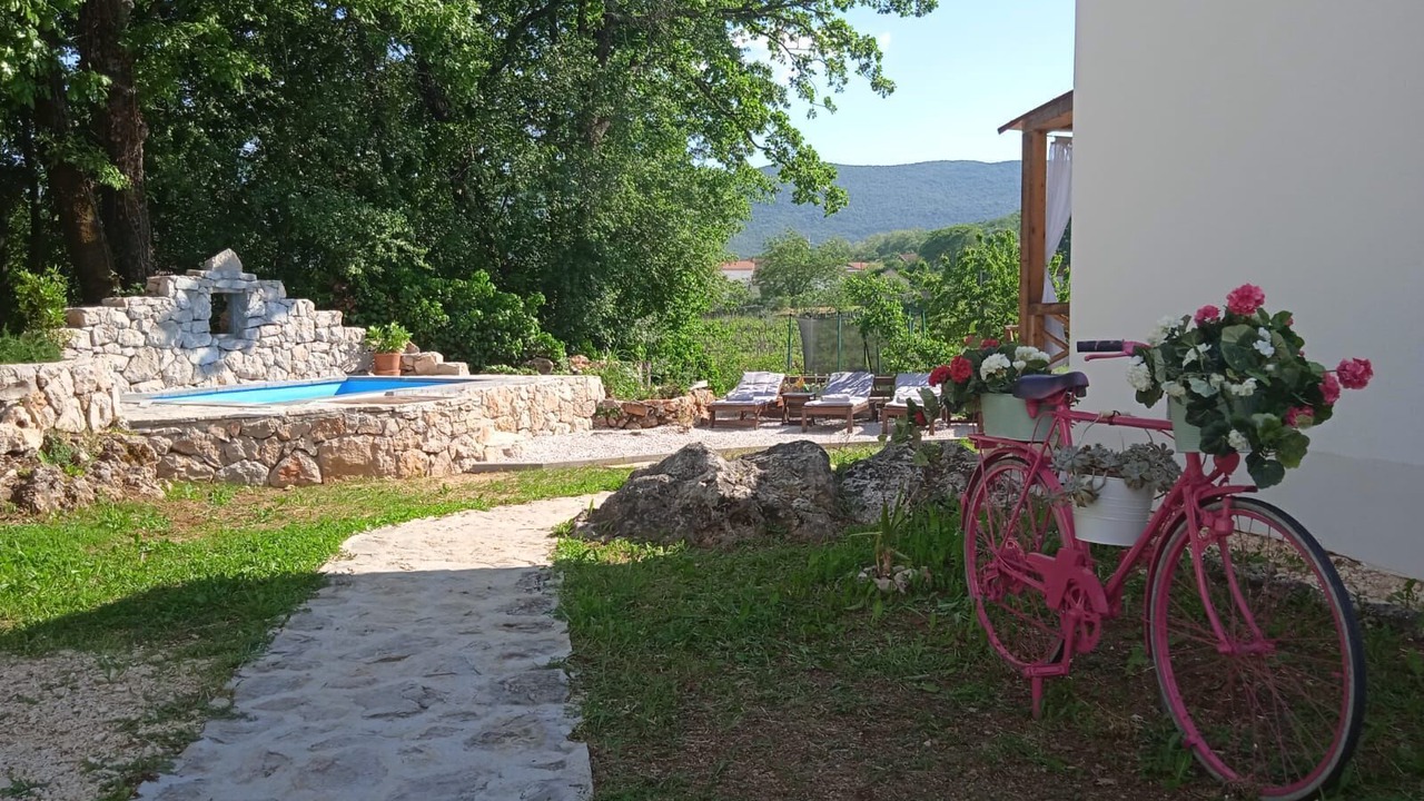Photo of Outdoor in Podbablje