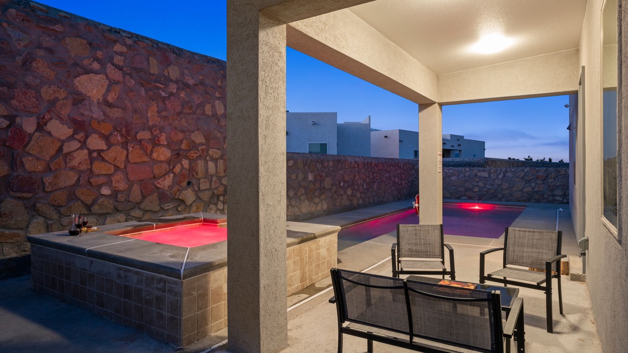 Photo of Patio Balcony in Biggs Field
