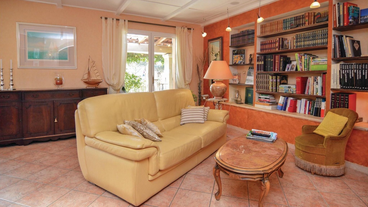 Photo of Bedroom in Saint-Privat-des-Vieux