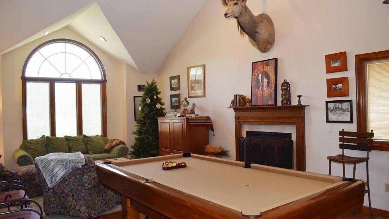 Photo of Bedroom in Deep Hole