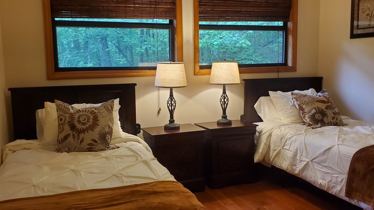 Photo of Bedroom in Dahlonega