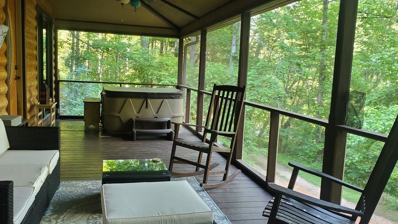 Photo of Patio Balcony in Dahlonega