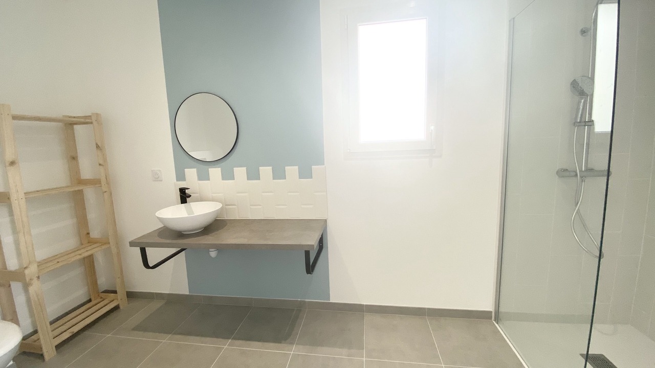 Photo of Bathroom in Challans