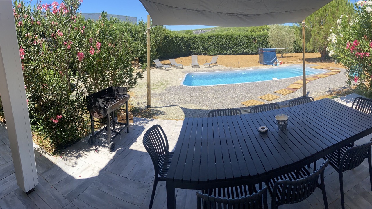 Photo of Outdoor in Pradons