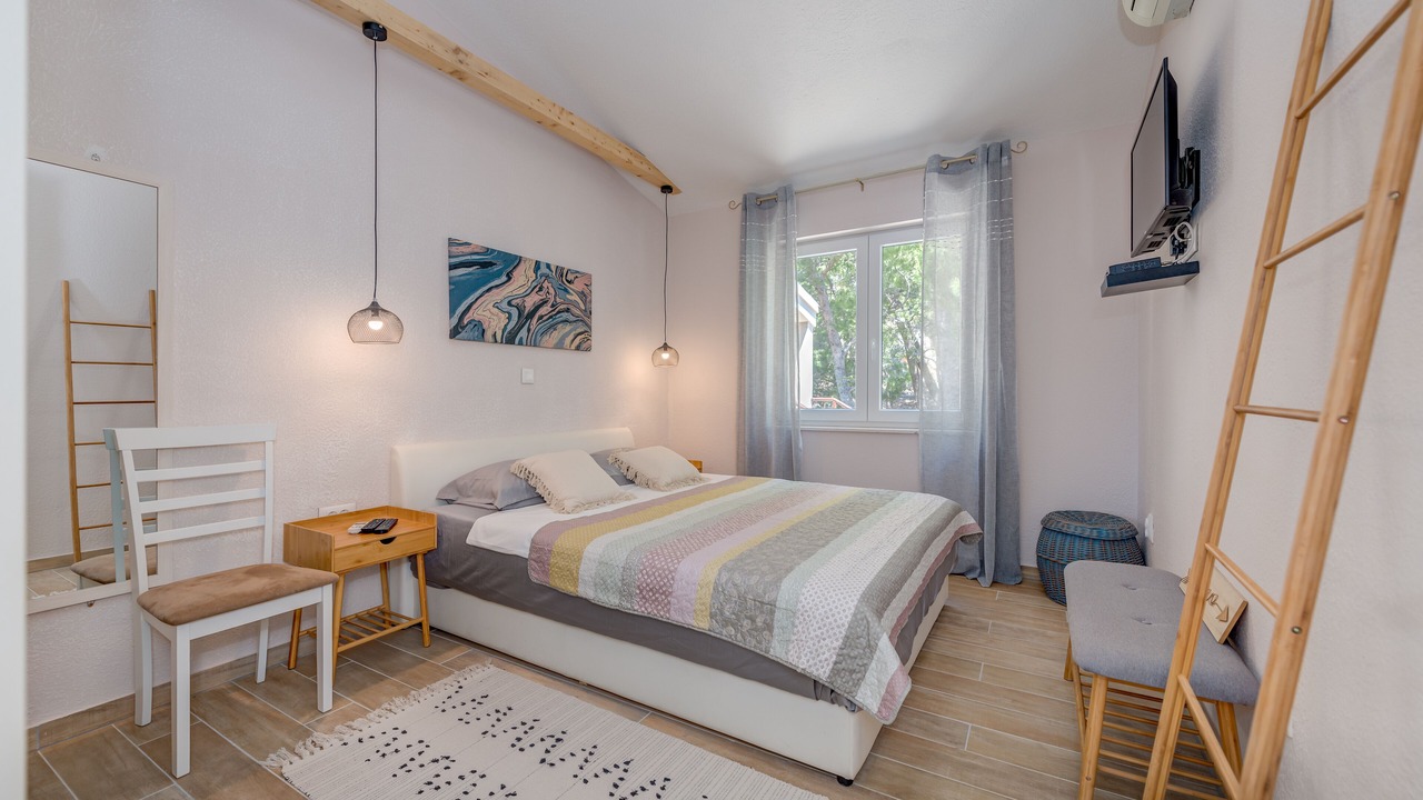 Photo of Bedroom in Mimice