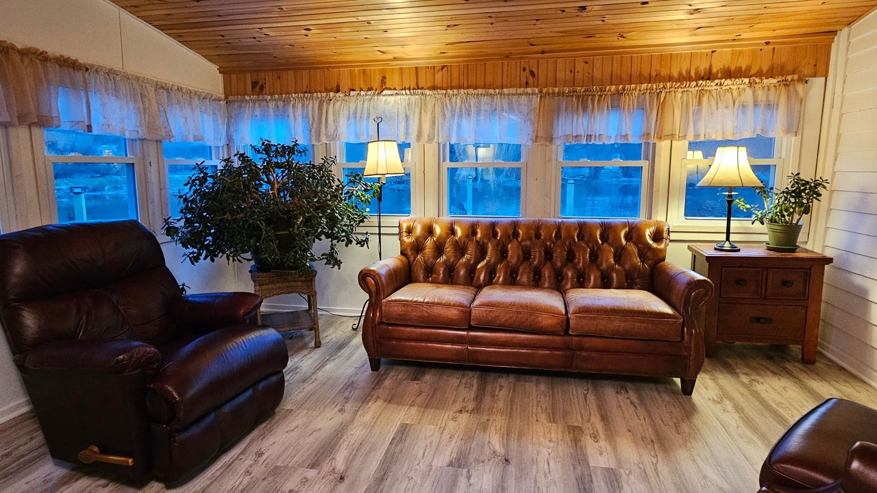 Photo of Livingroom in Milford