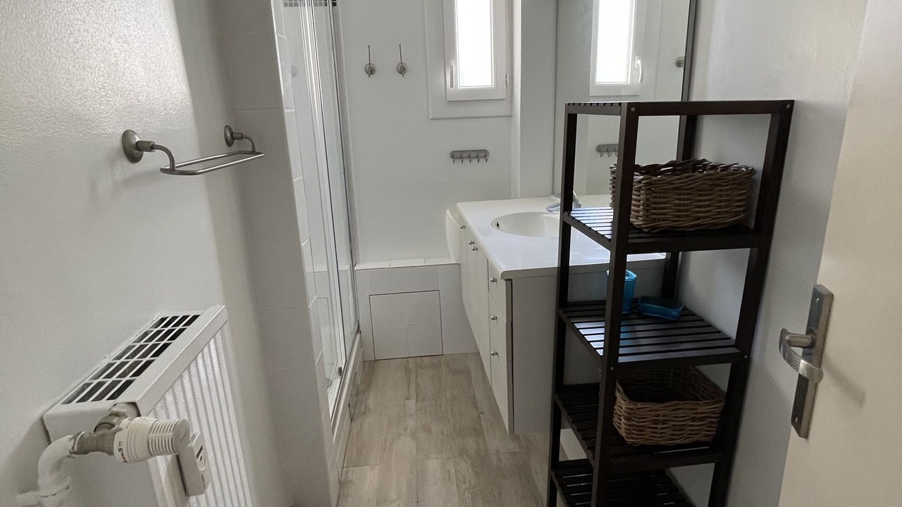 Photo of Bathroom in Greoux-les-Bains