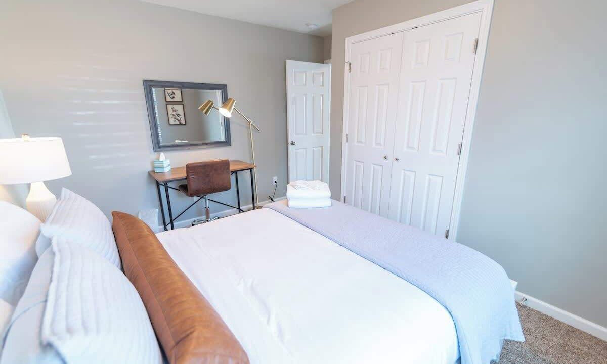 Photo of Bedroom in Meadow Lakes
