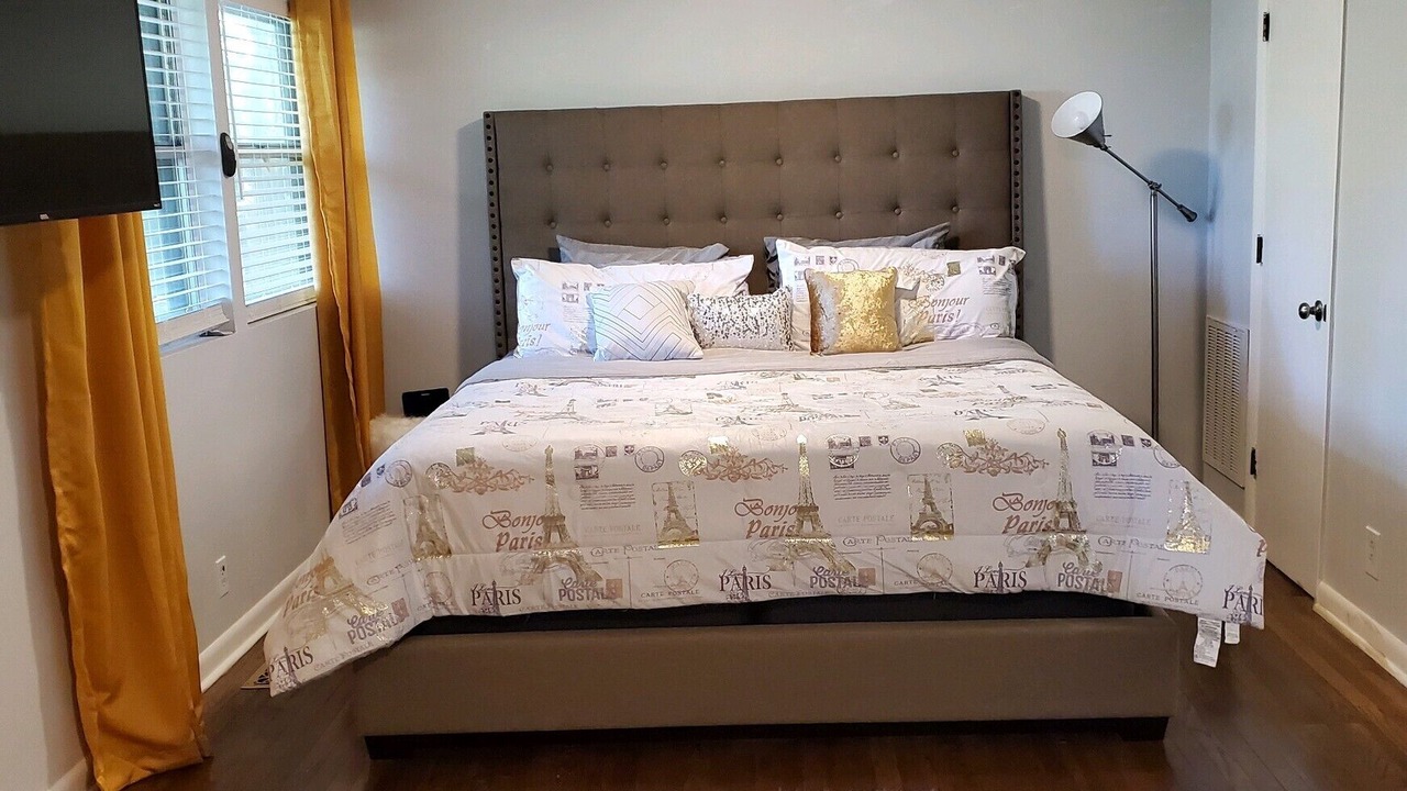 Photo of Bedroom in Huntsville