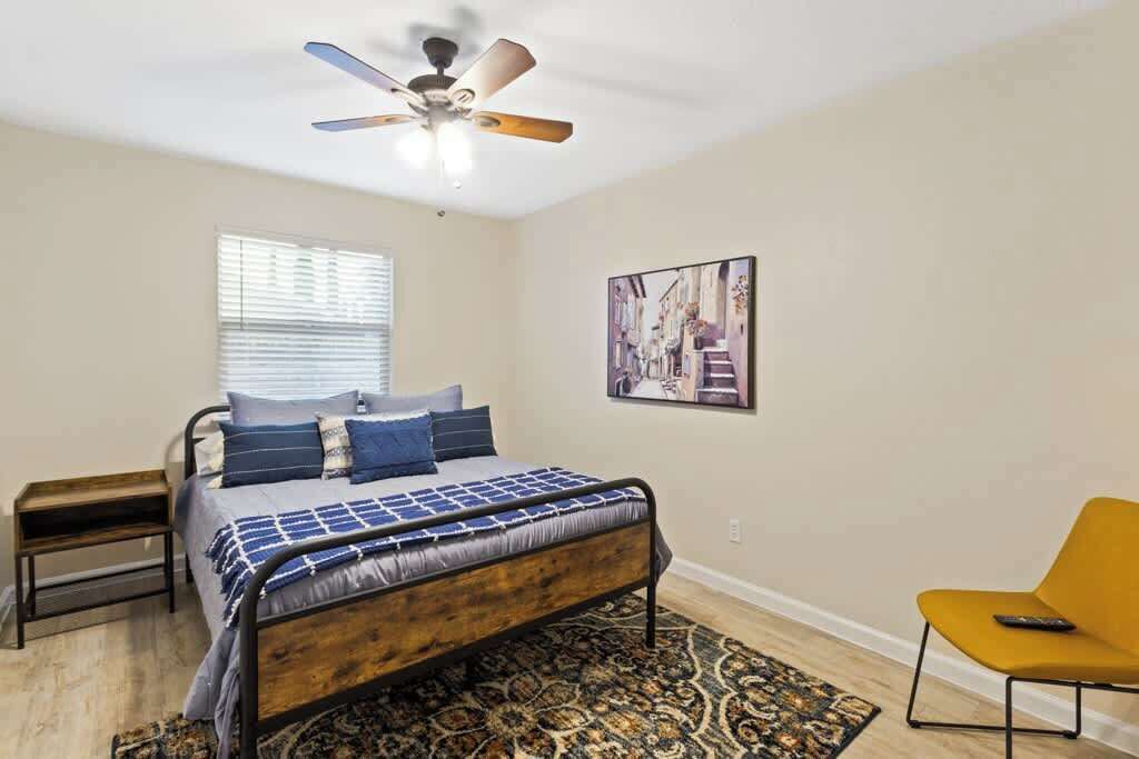 Photo of Bedroom in Biggs Field