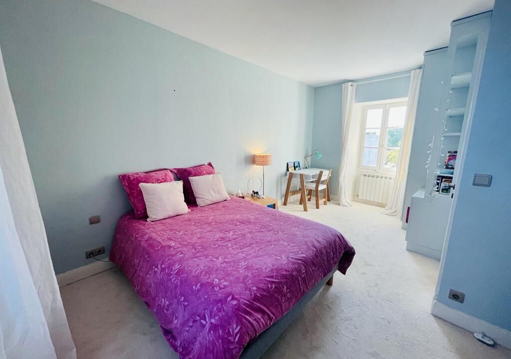 Photo of Bedroom in Saint-Nom-la-Breteche