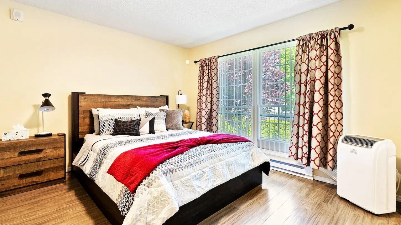 Photo of Bedroom in SeaTac