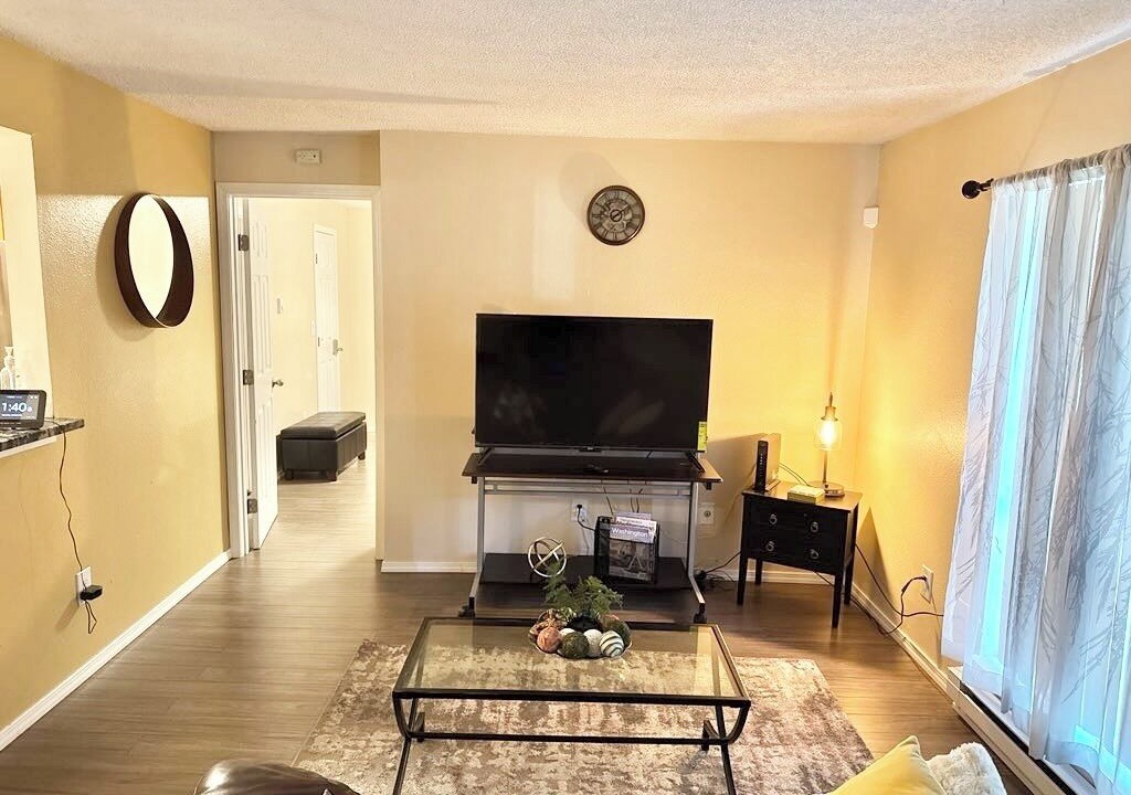 Photo of Livingroom in SeaTac