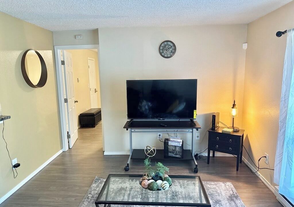 Photo of Livingroom in SeaTac