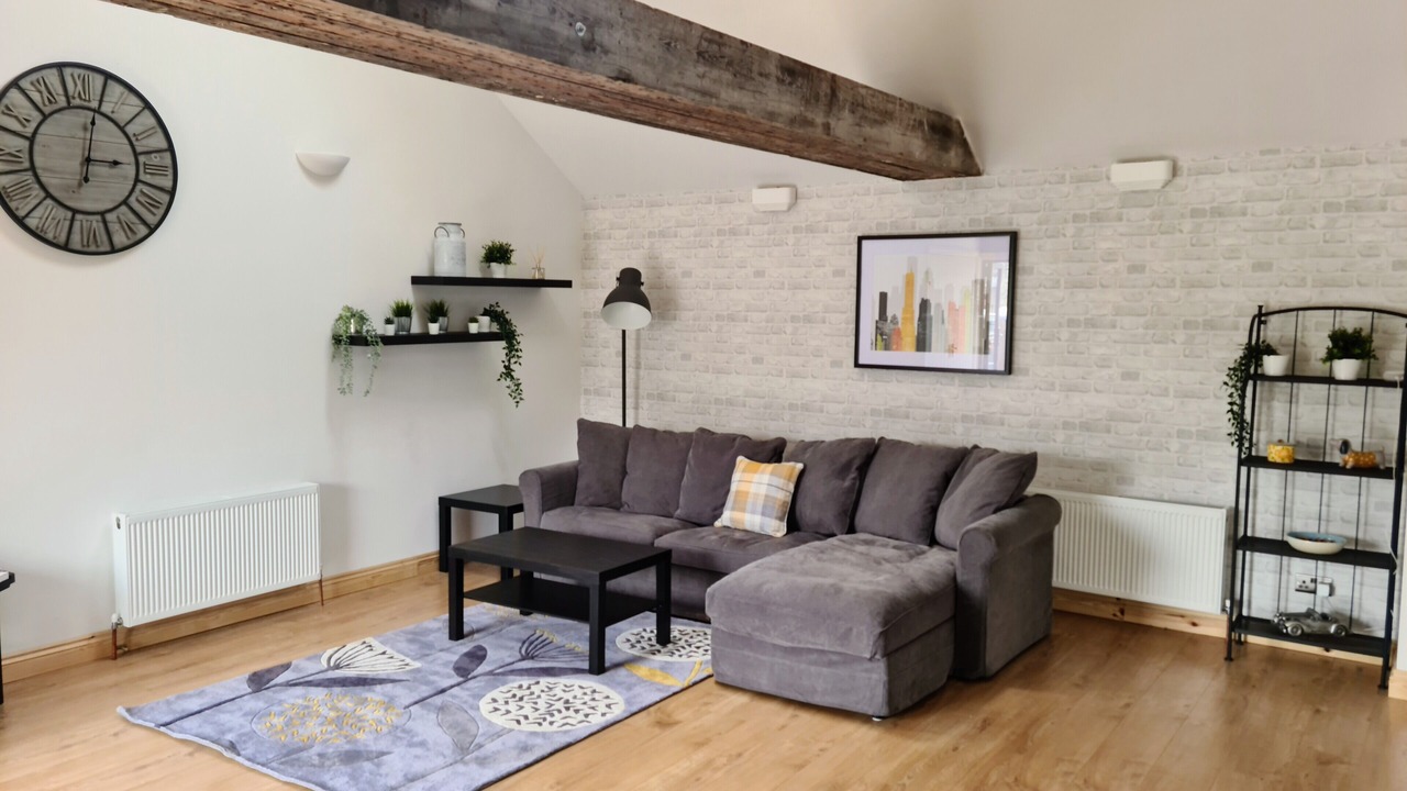 Photo of Livingroom in High Littleton