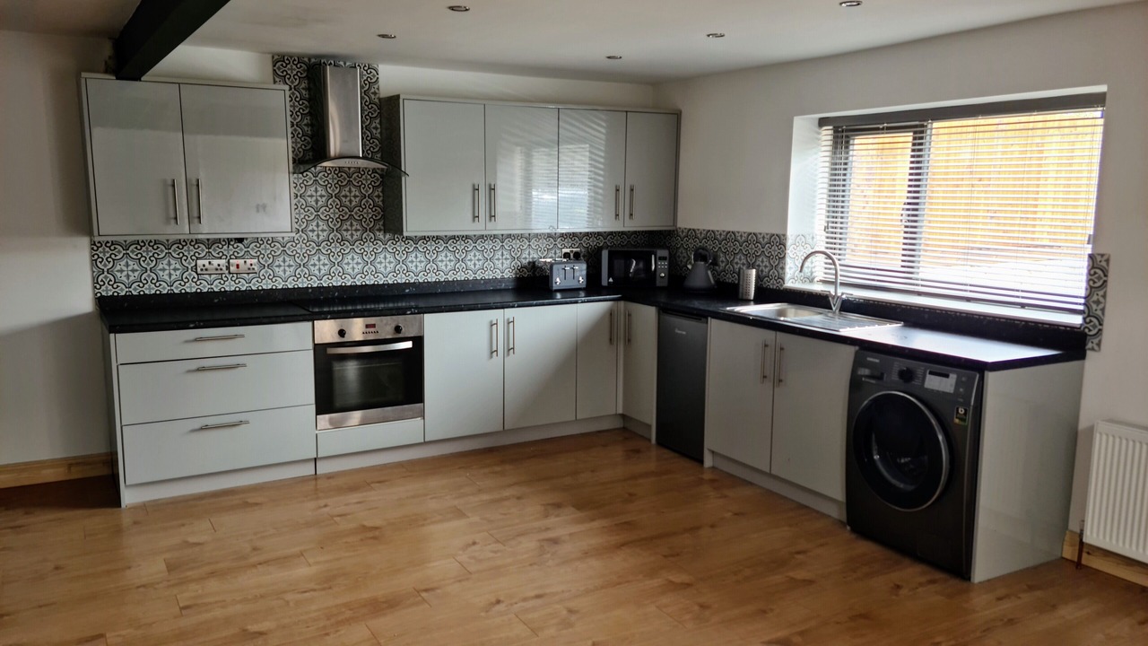 Photo of Others in High Littleton