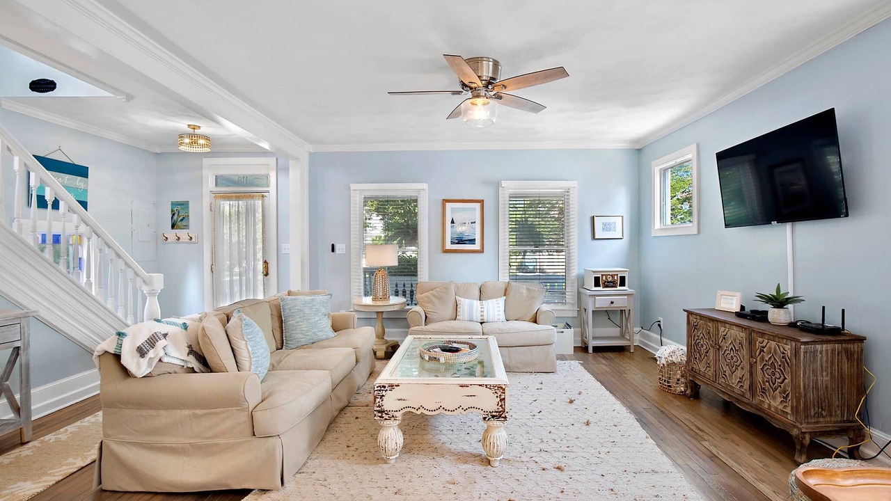 Photo of Livingroom in Cape Charles