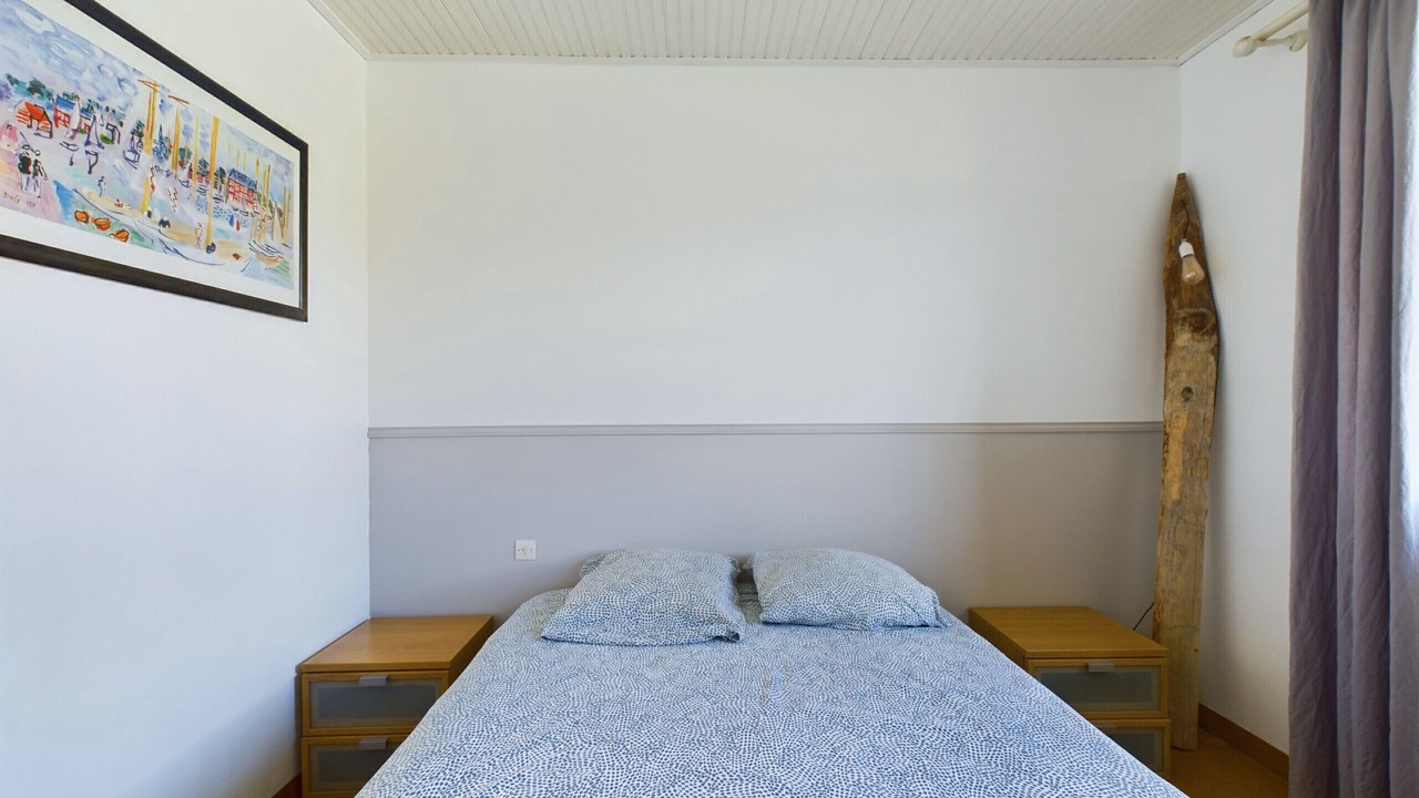 Photo of Bedroom in Brem Sur Mer
