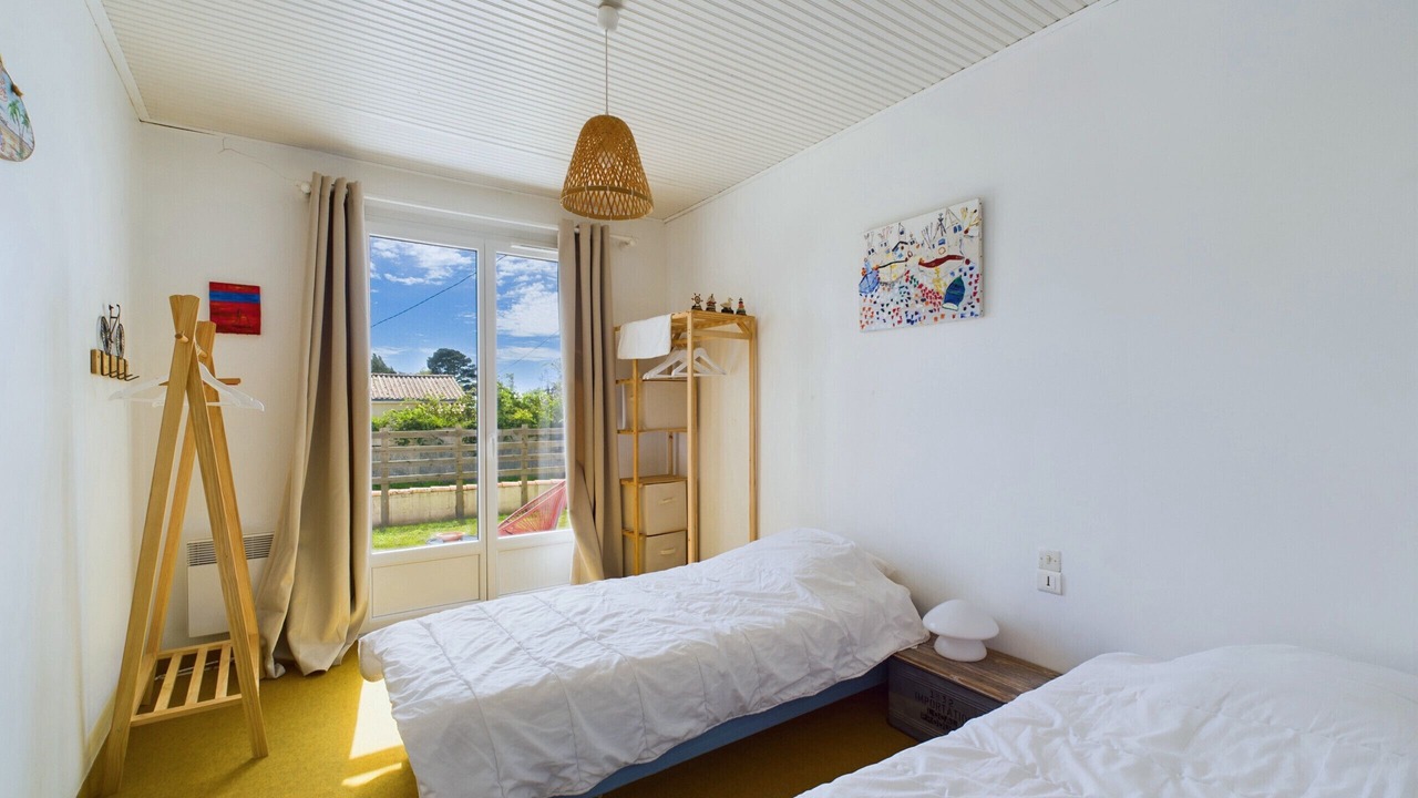 Photo of Bedroom in Brem Sur Mer