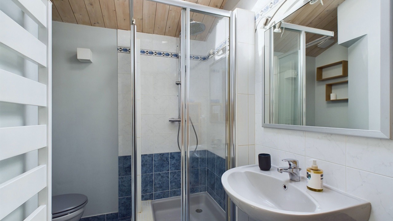 Photo of Bathroom in Brem Sur Mer