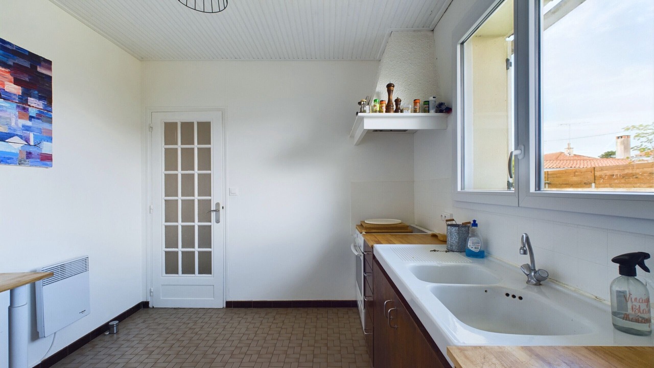Photo of Kitchen in Brem Sur Mer