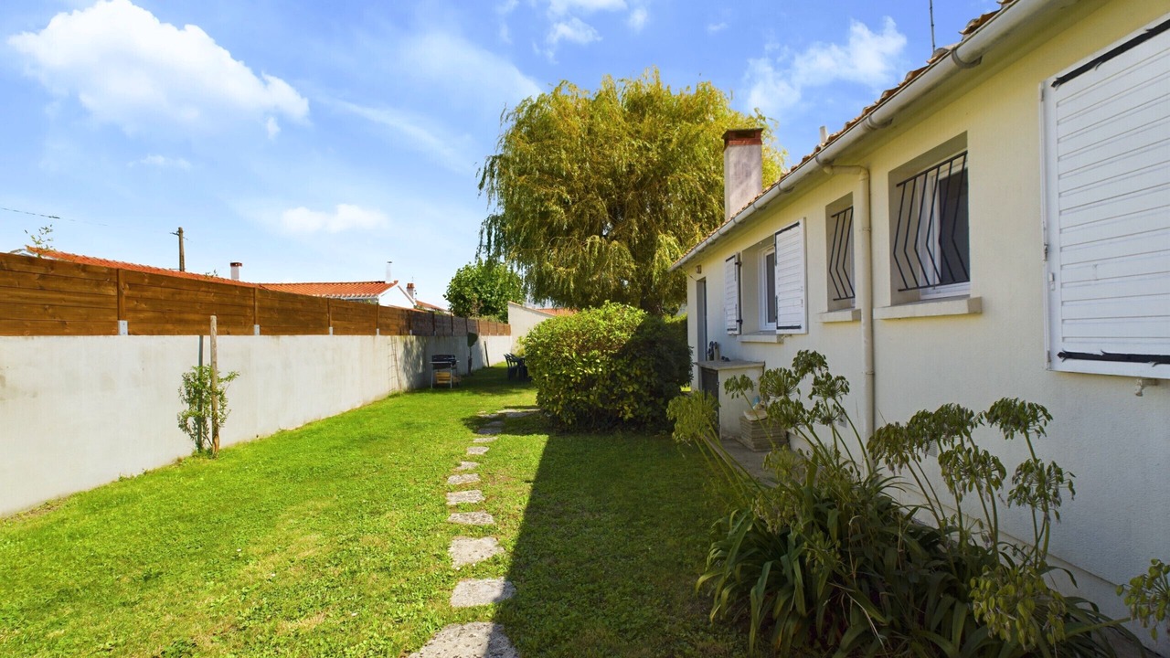 Photo of Outdoor in Brem Sur Mer
