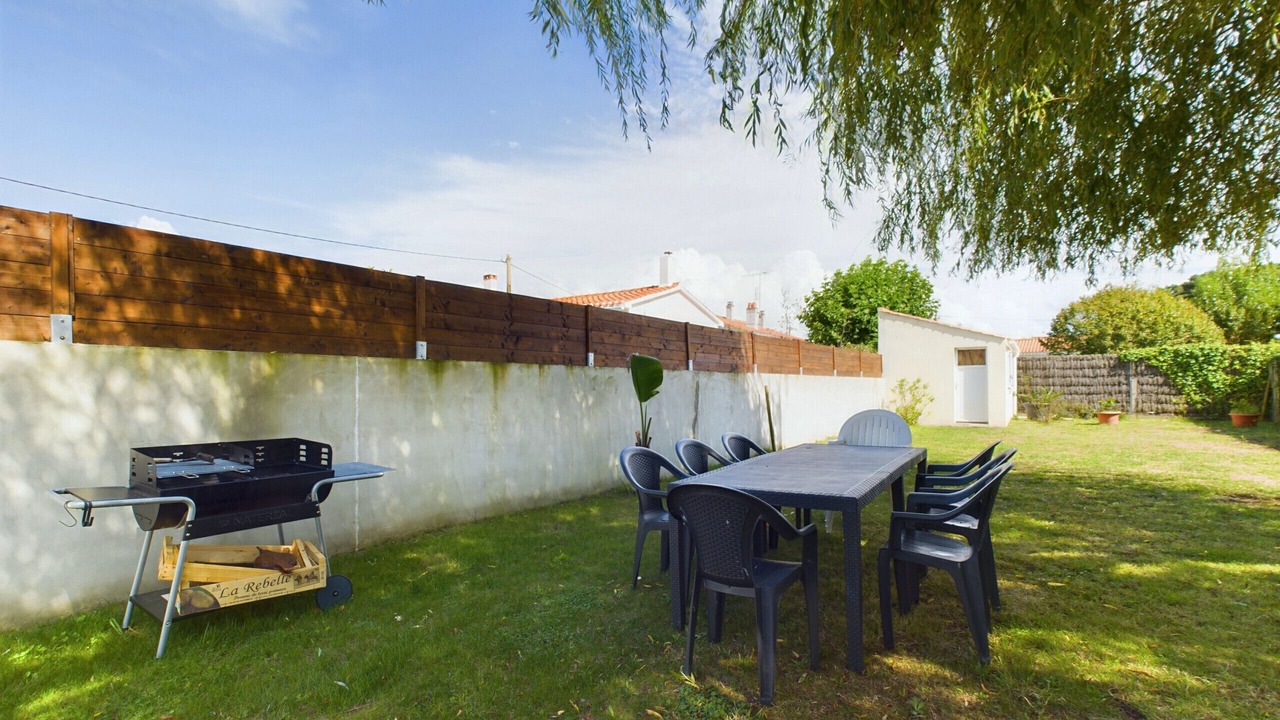 Photo of Outdoor in Brem Sur Mer