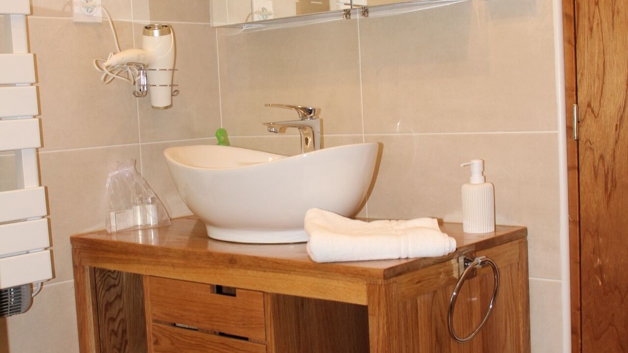 Photo of Bathroom in Frayssinet-le-Gelat