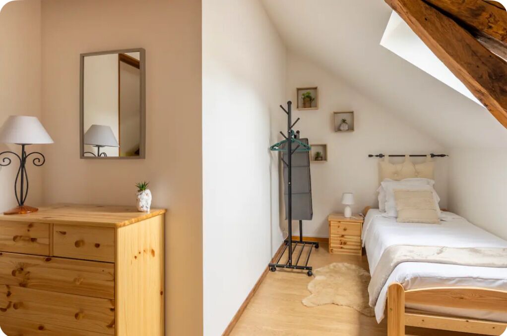 Photo of Bedroom in Frayssinet-le-Gelat