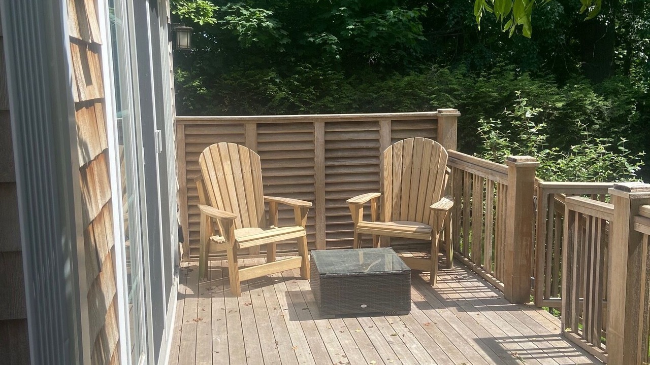 Photo of Patio Balcony in Greenport West