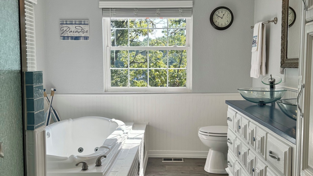 Photo of Bathroom in Osage Beach