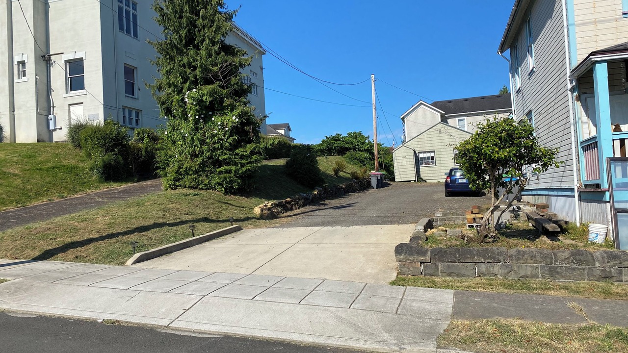 Photo of Others in Astoria