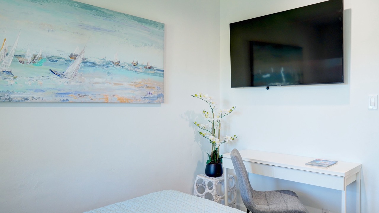 Photo of Bedroom in La Crescenta-Montrose