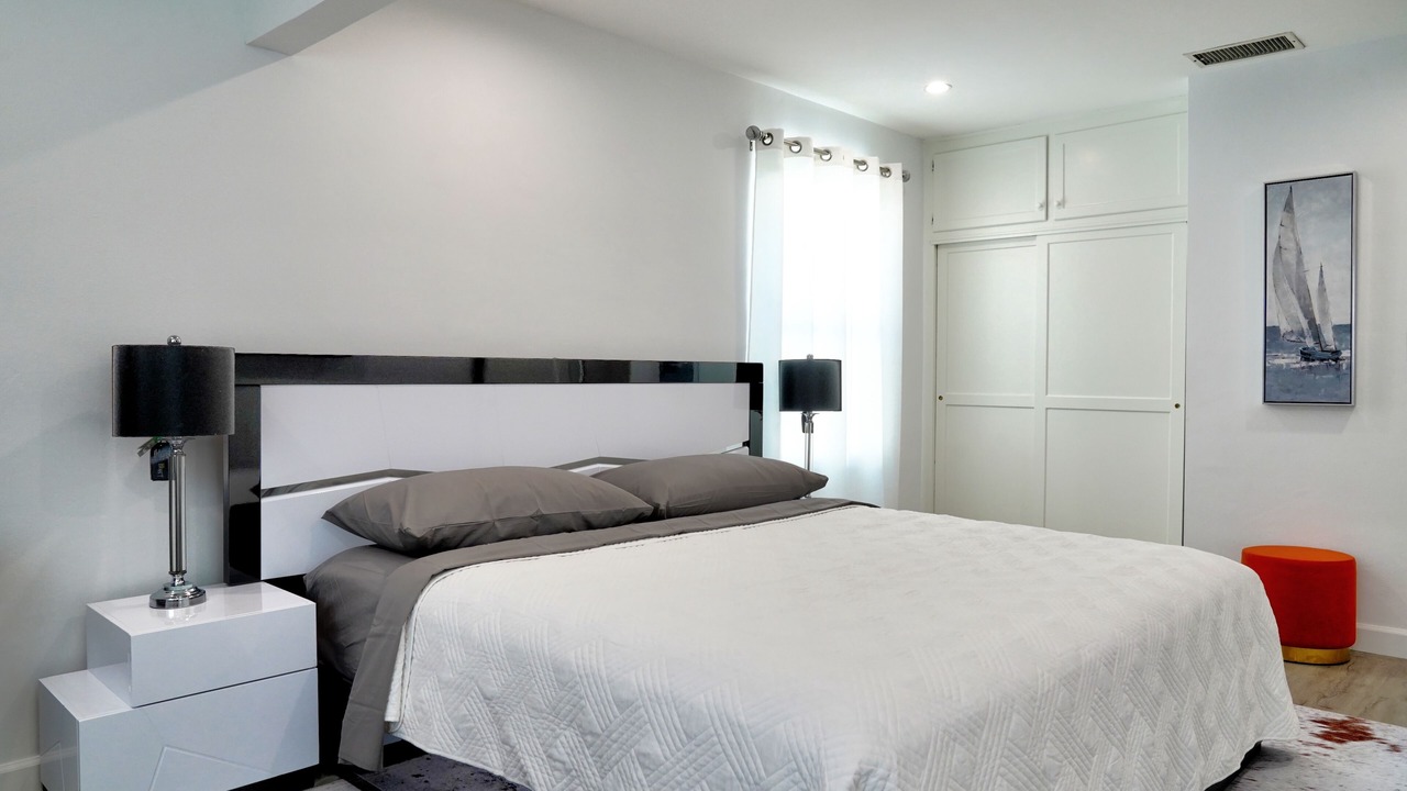 Photo of Bedroom in La Crescenta-Montrose