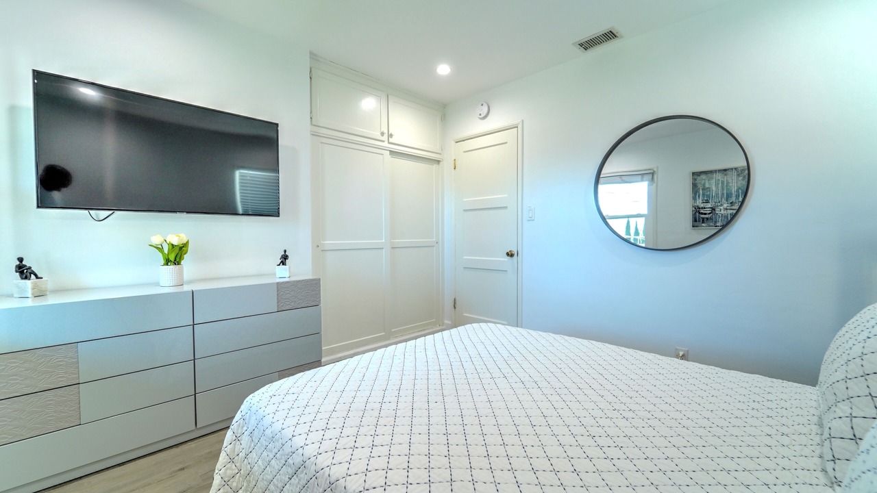 Photo of Bedroom in La Crescenta-Montrose