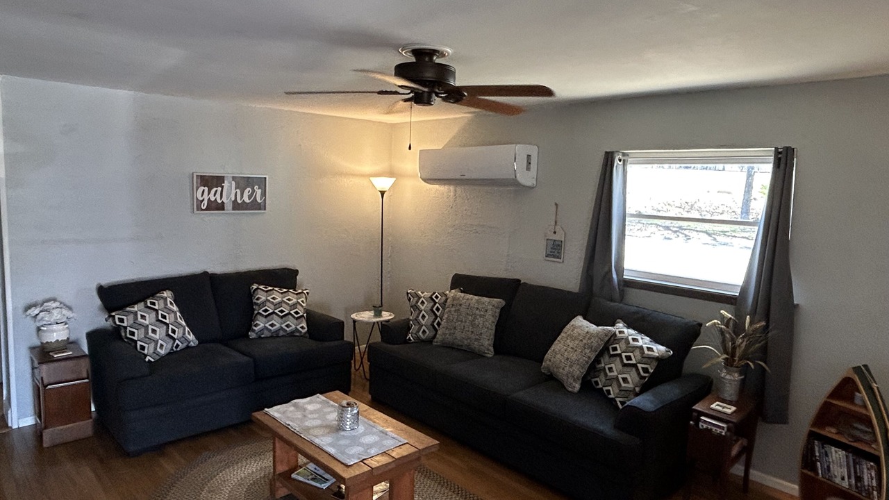 Photo of Livingroom in Milo