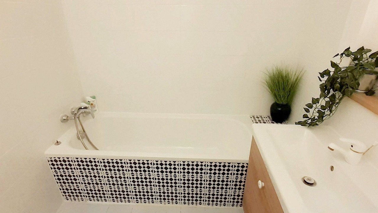 Photo of Bathroom in Saint-Jean-de-Vedas