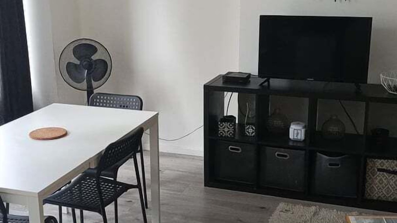 Photo of Others in Zola - Pressense