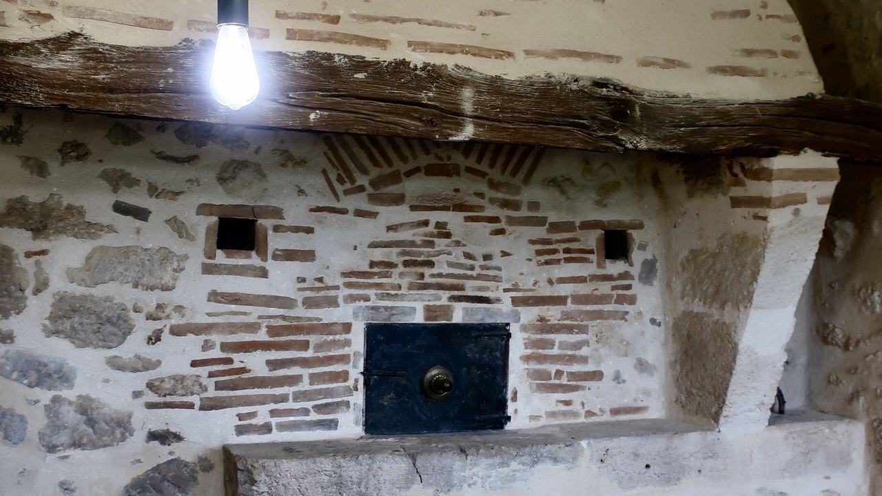 Photo of Others in Espiens