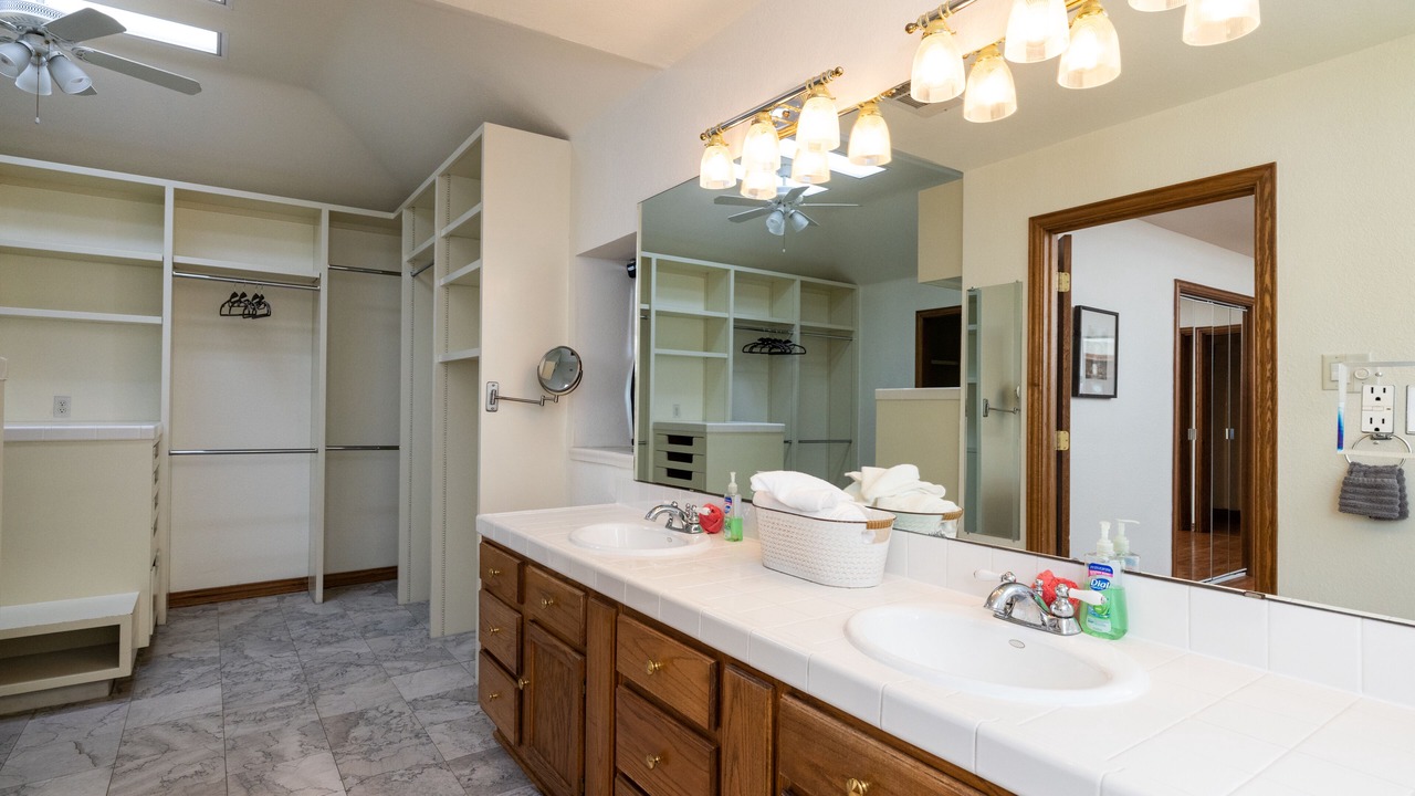 Photo of Bathroom in Haslet