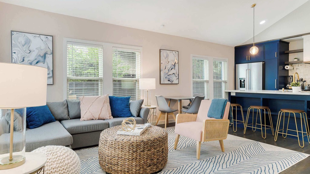 Photo of Livingroom in Oak Cliff