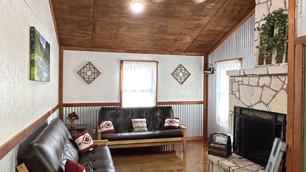 Photo of Livingroom in Concan
