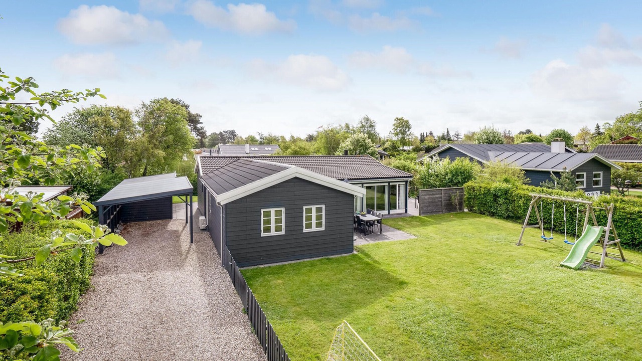 Photo of Others in Frolunde