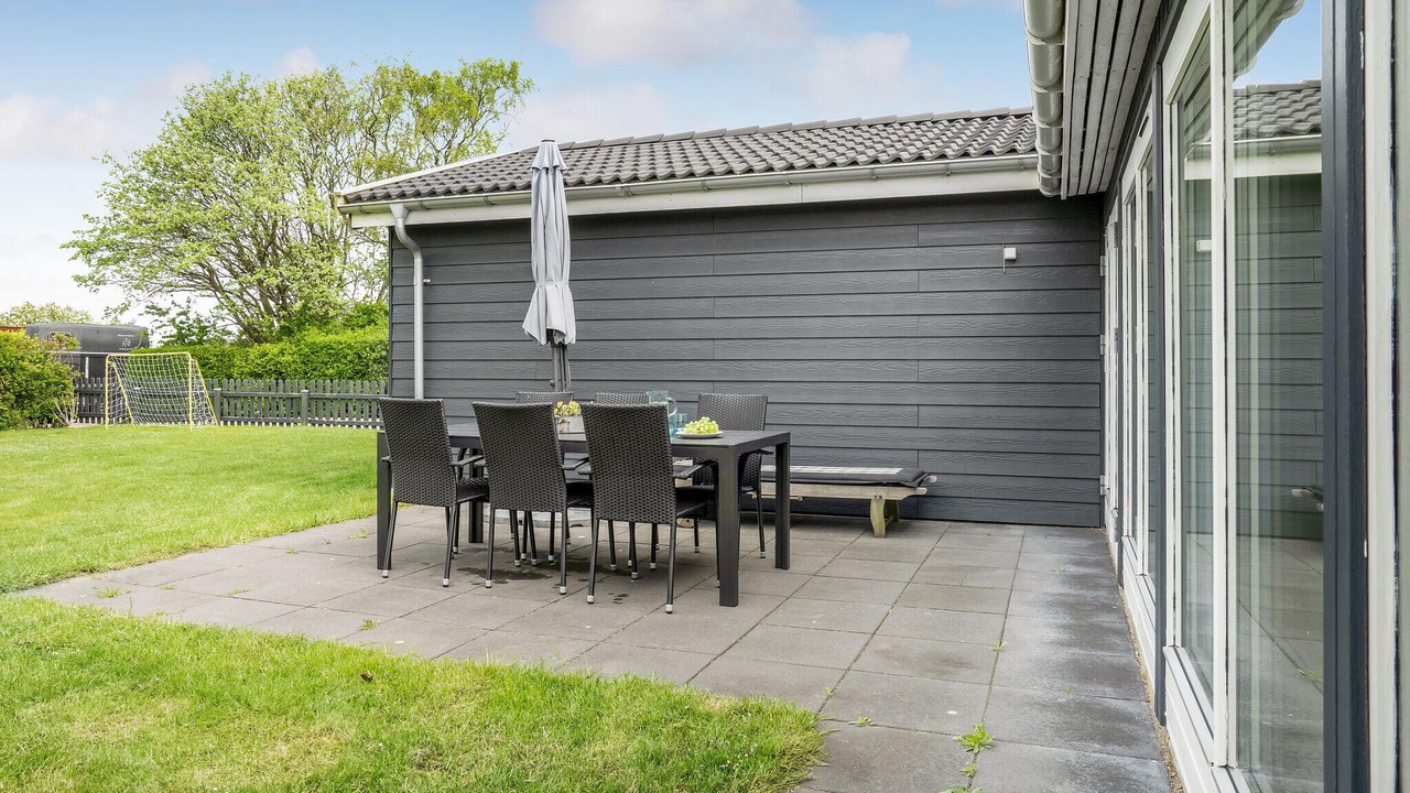 Photo of Others in Frolunde