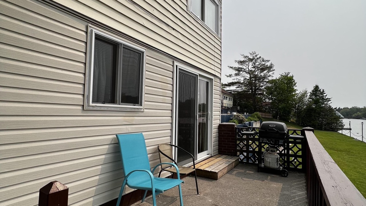 Photo of Patio Balcony in Wasaga Beach