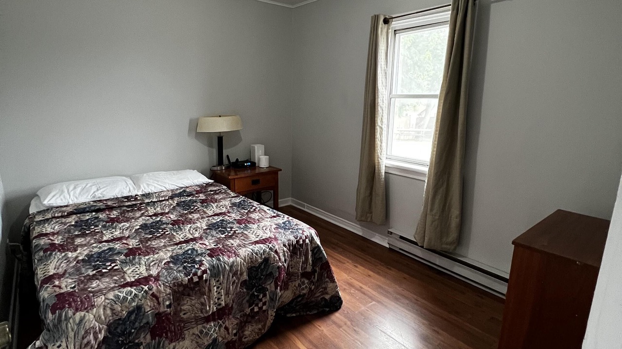 Photo of Bedroom in Wasaga Beach