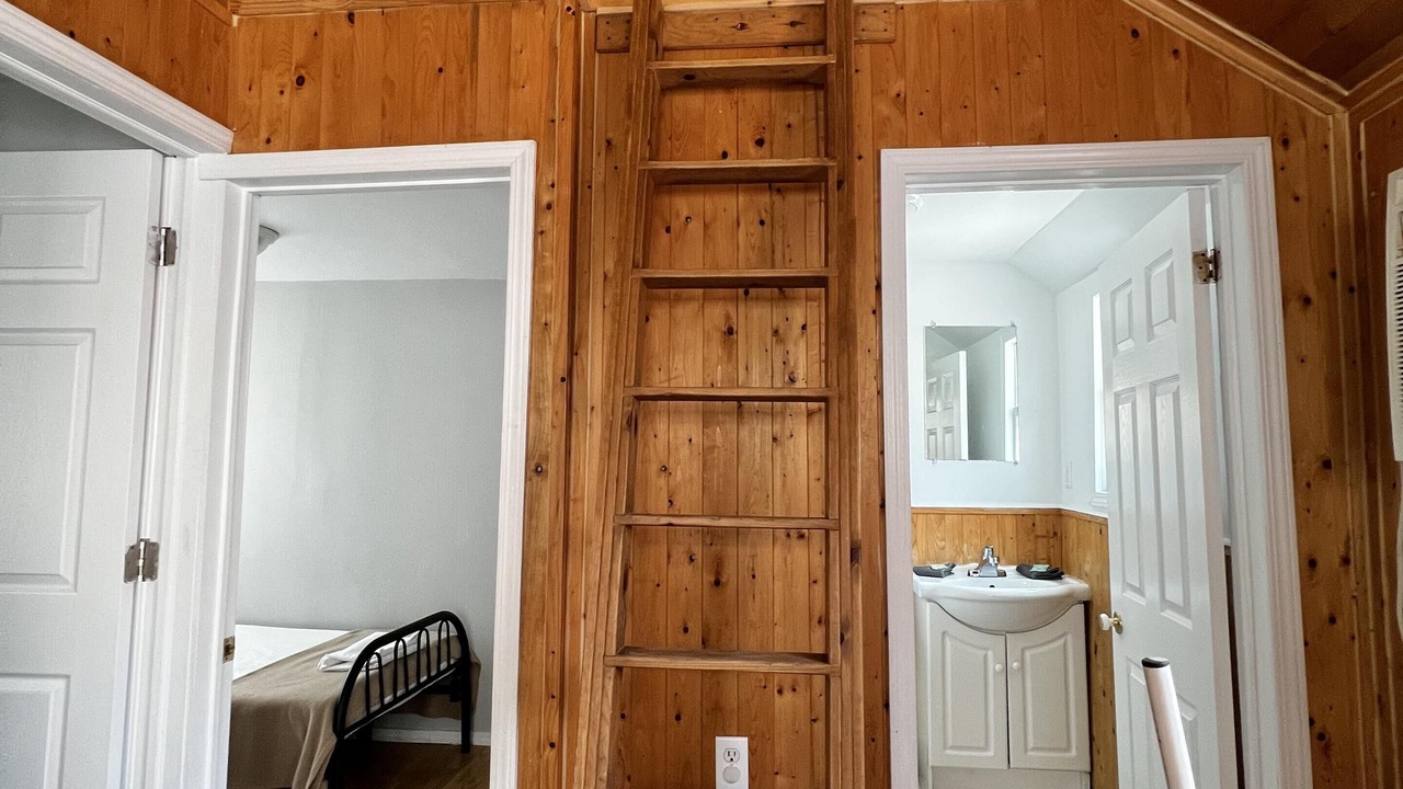 Photo of Bedroom in Wasaga Beach