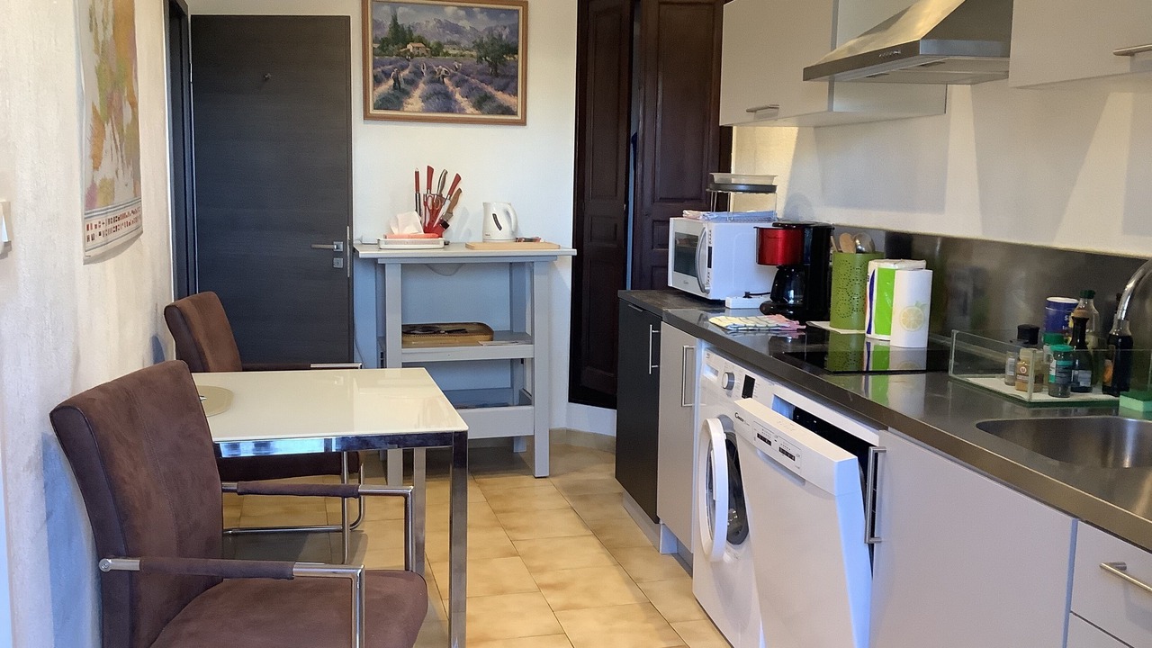 Photo of Kitchen in Malaucene
