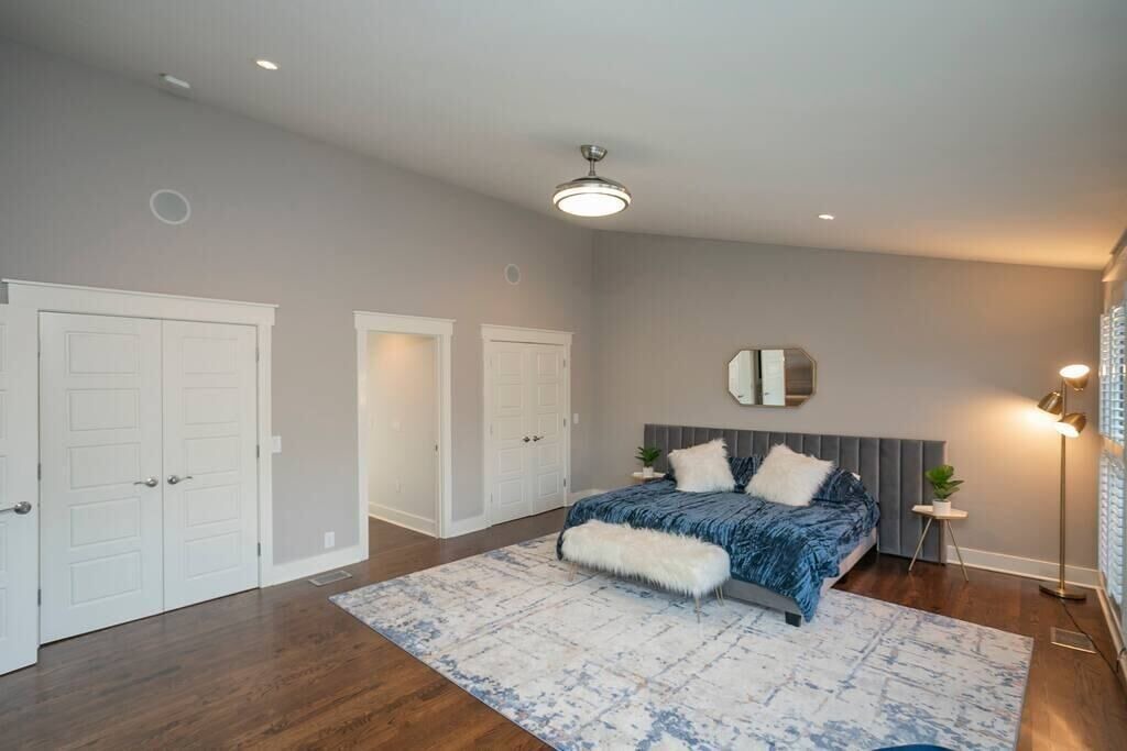 Photo of Bedroom in Hendersonville