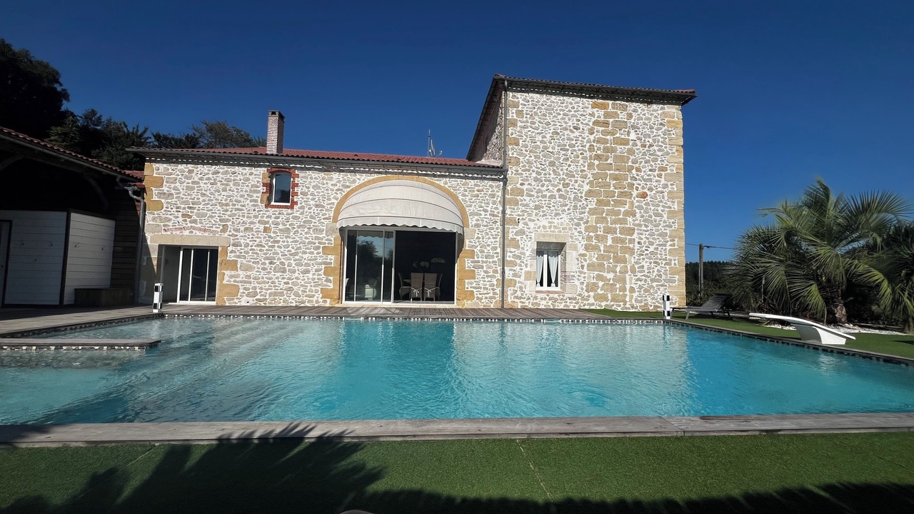 Photo of Outdoor in Saint-Michel-Lapujade